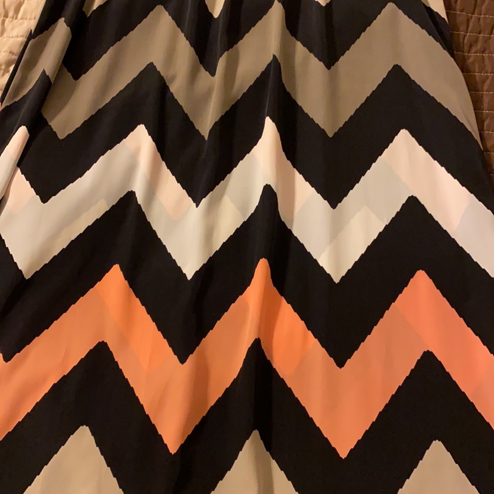 Only worn twice! Full length maxi dress! - Picture 2 of 7